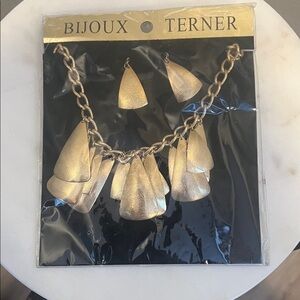 Bijoux Terner Elegant Gold Necklace Set